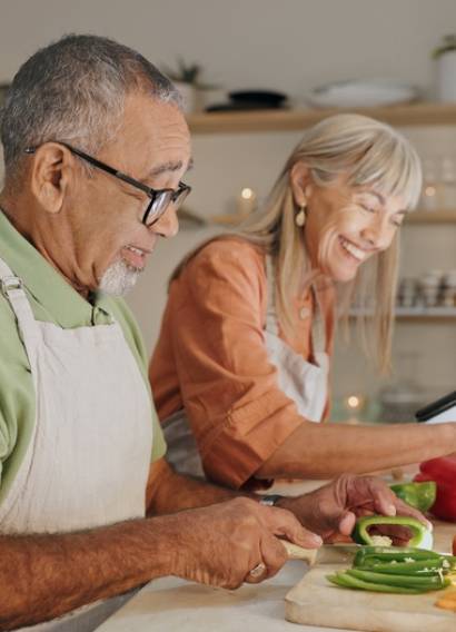Kitchen,,Vegetables,And,Elderly,Couple,With,Cooking,For,Healthy,Dinner,